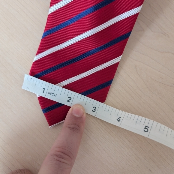 TIE RACK Elegant Red Striped Tie - Picture 6 of 6